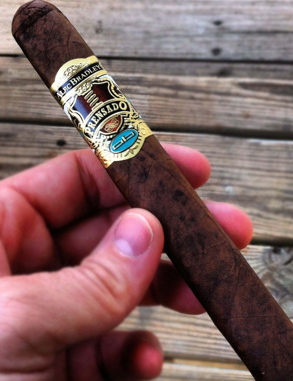 Alec Bradley Prensado Churchill - Cigar Review