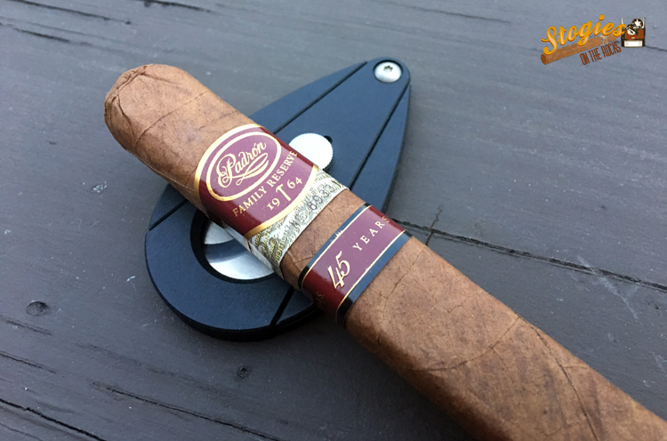 Padron Family Reserve 45 Years Natural - Featured